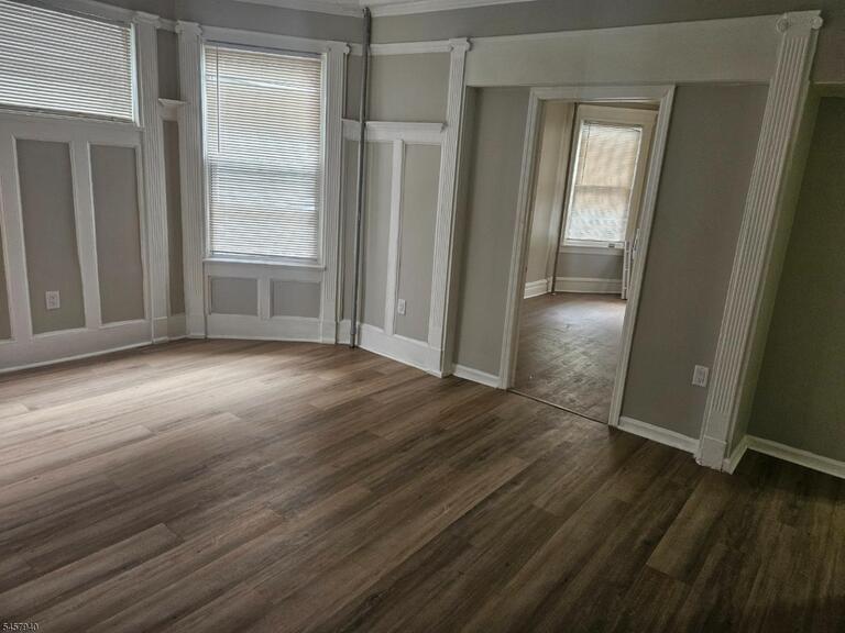 Property listing MLS 4050233 photo 4