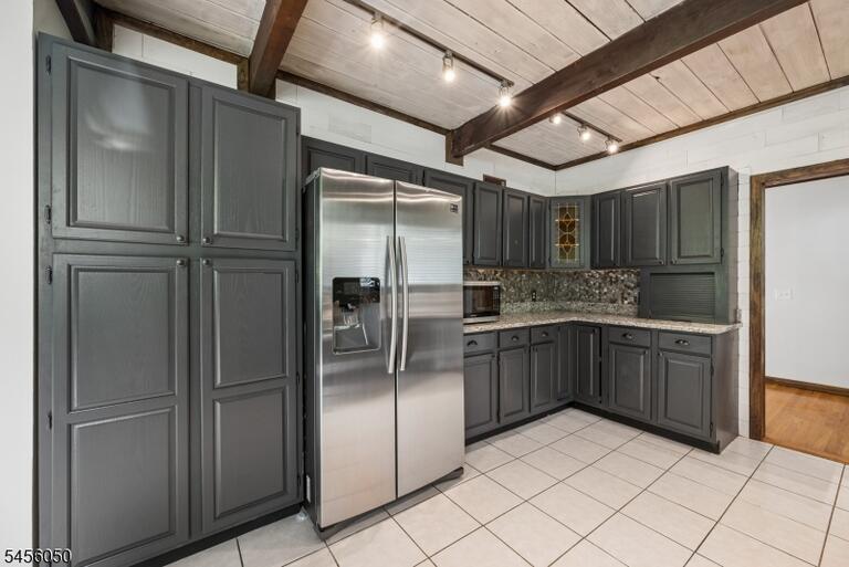 Property listing MLS 4050251 photo 14