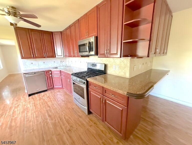 Property listing MLS 4050258 photo 9