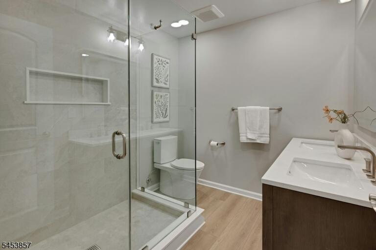 Property listing MLS 4050273 photo 16