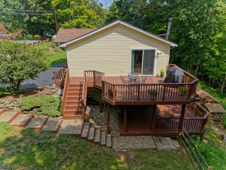 Property listing MLS 4050291 photo 29