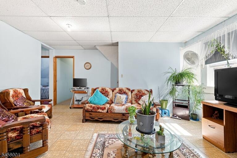 Property listing MLS 4050430 photo 22