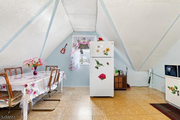 Property listing MLS 4050430 photo 25