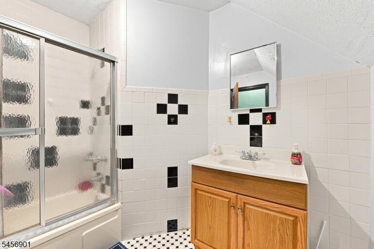 Property listing MLS 4050430 photo 27