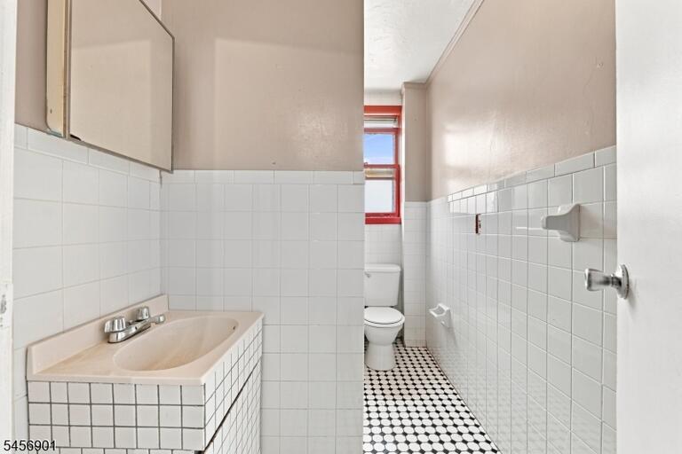 Property listing MLS 4050430 photo 43