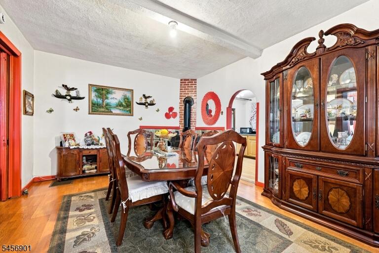 Property listing MLS 4050430 photo 5