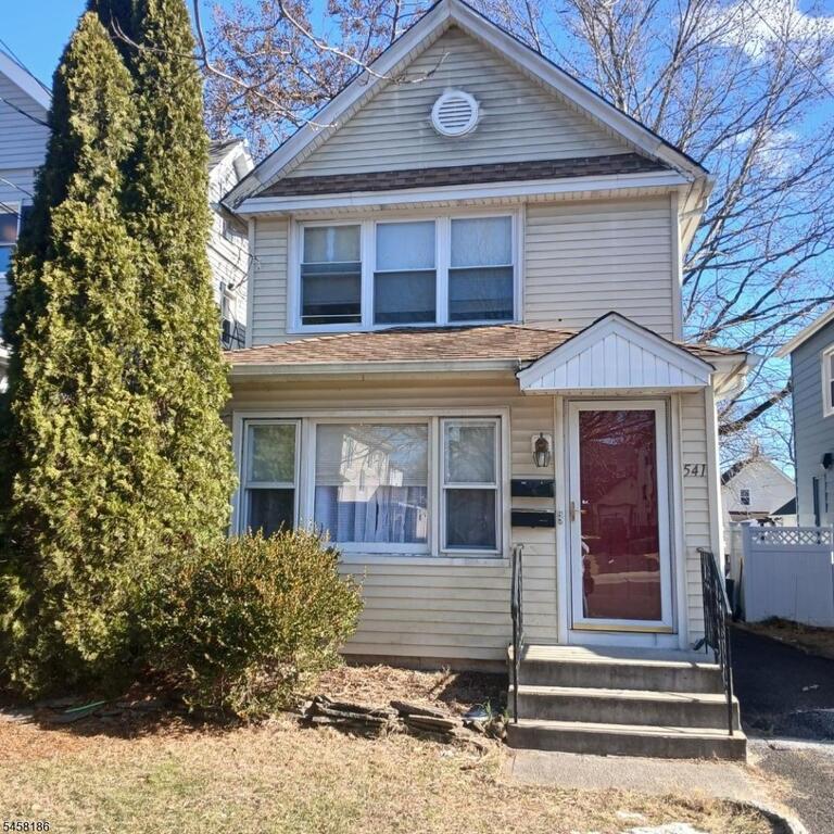 Property listing MLS 4050448 photo 1