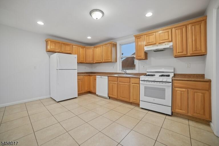 Property listing MLS 4050458 photo 13