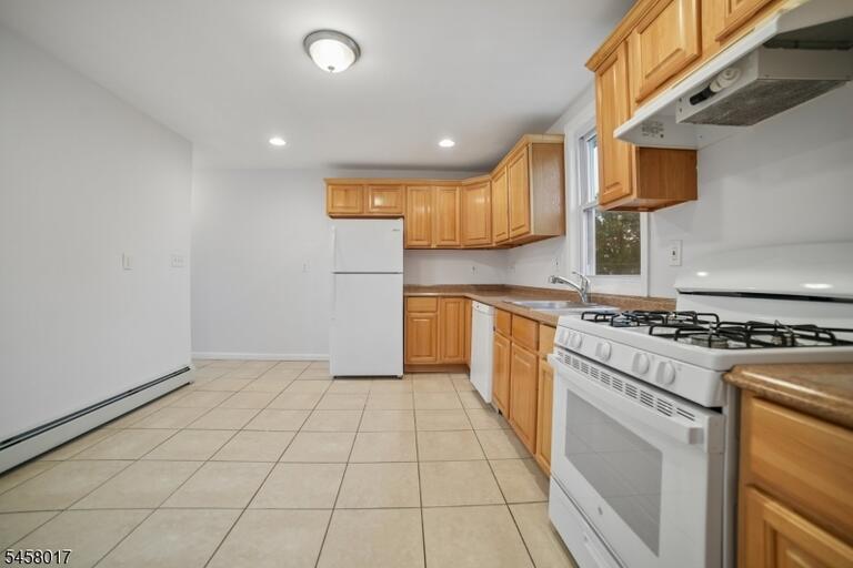 Property listing MLS 4050458 photo 14