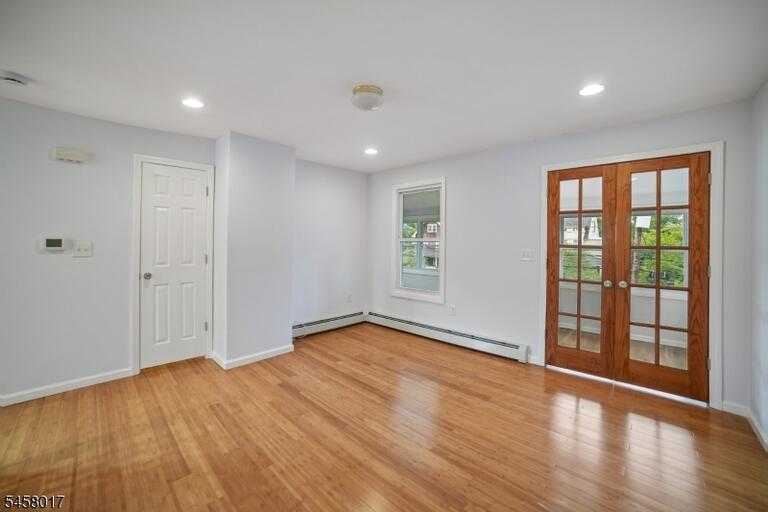 Property listing MLS 4050458 photo 5