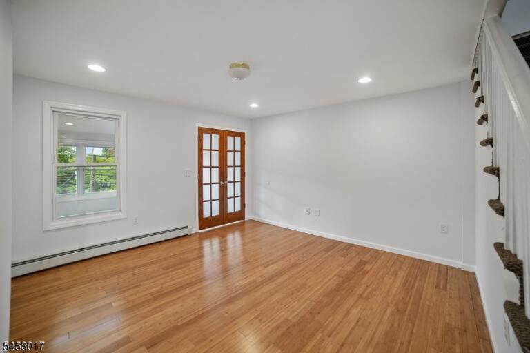 Property listing MLS 4050458 photo 6